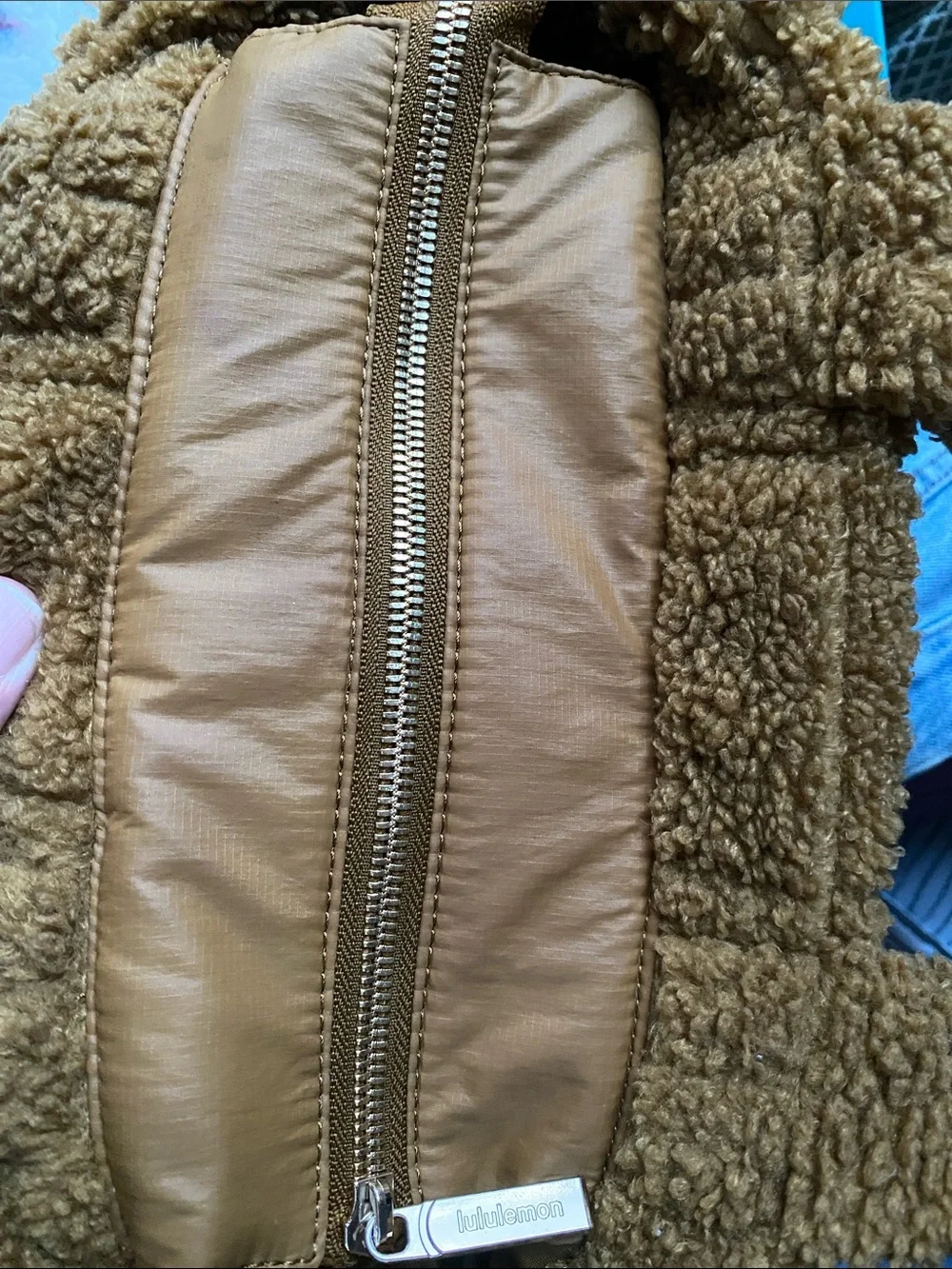 Lululemon Athletica quilted Grid burnt caramel Sherpa crossbody/shoulder bar